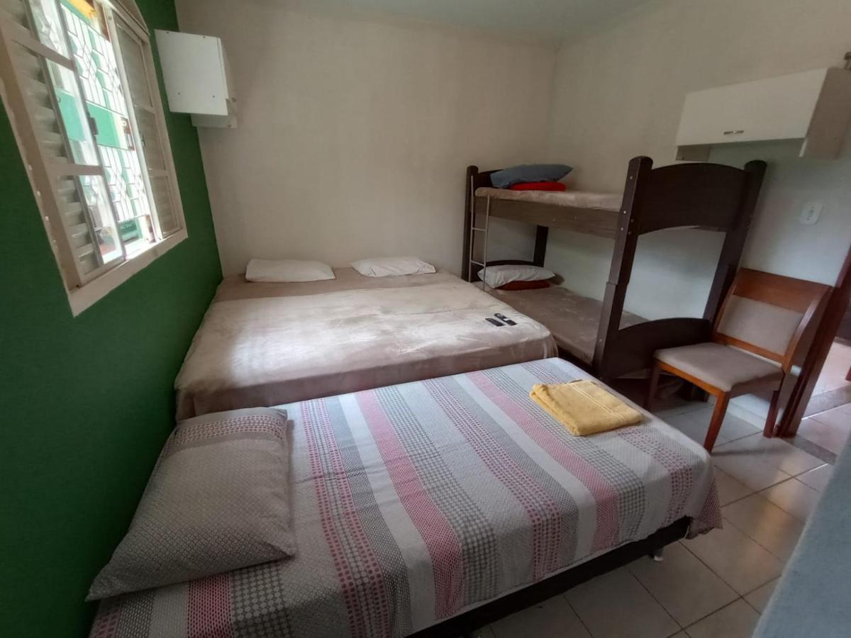 Hostel Office- Hospedagem Climatizada Quartos E Apartamentos Privativos Эстрема Экстерьер фото