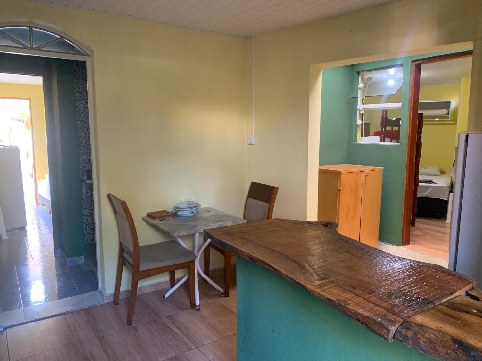 Hostel Office- Hospedagem Climatizada Quartos E Apartamentos Privativos Эстрема Экстерьер фото