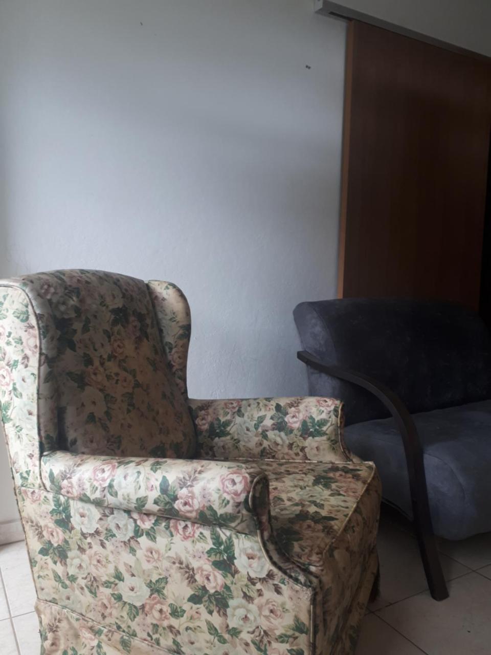 Hostel Office- Hospedagem Climatizada Quartos E Apartamentos Privativos Эстрема Экстерьер фото