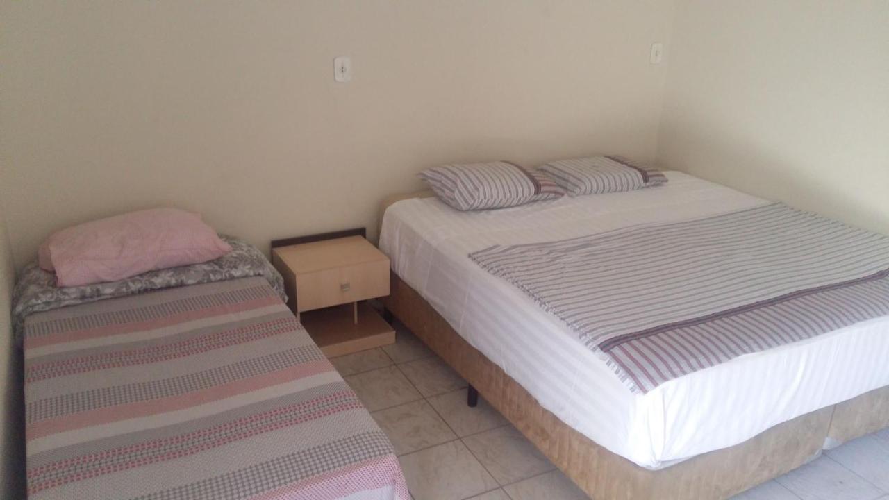 Hostel Office- Hospedagem Climatizada Quartos E Apartamentos Privativos Эстрема Экстерьер фото